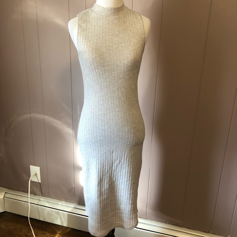 Cupcakes & Cashmere Grey Mock Neck Tank Dress